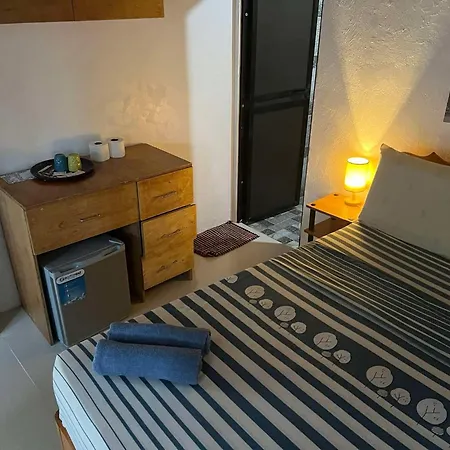 Gje\'S Hostel And Guest House